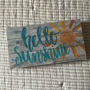 Hello Sunshine Light Up Sign - Home Decor